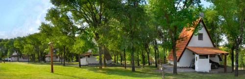 Los Reartes Chalet De Esquí | Cabañas Juan Salvador