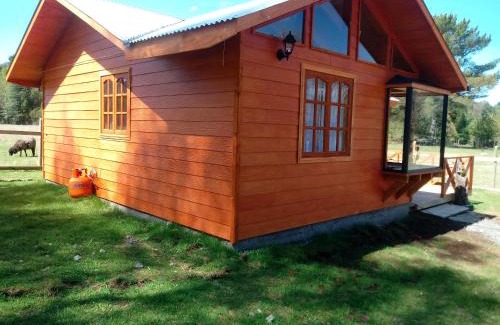 Pucon Casa | Cabañas Los Canelos Pucon, Hermosa Granja de 20 hectaréas a orillas del Río Liucura