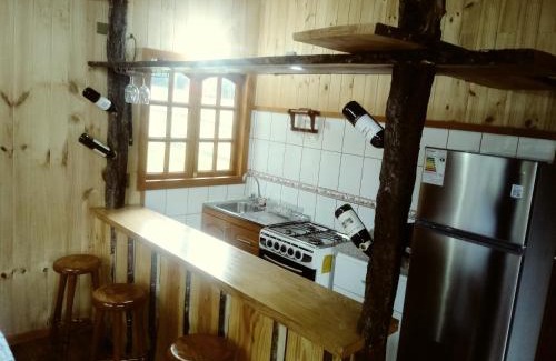 Pucon Casa | Cabañas Los Canelos Pucon, Hermosa Granja de 20 hectaréas a orillas del Río Liucura