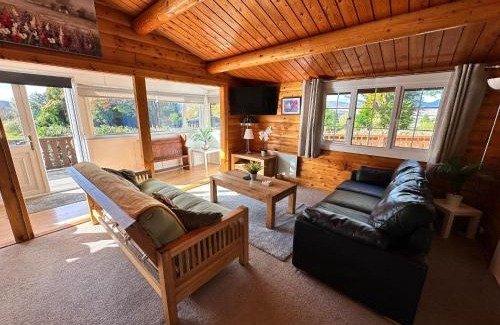 Bronaber Casa | Caban Enfys