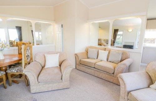 Cylch-Y-Garn Casa | Caban y Felin