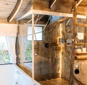 Itaipava Cabina | Cabana Alecrim com Spa Privativo CAMBORIÚ SC
