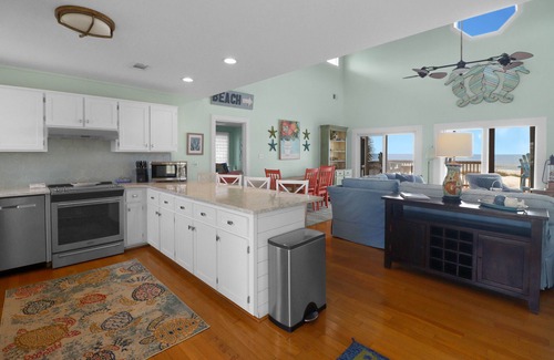 Port St. Joe Casa | CABANA DEL SOL IS A 2BD/2BA GULF FRONT W/AMAZING VIEWS, 2 SCREEN PORCHES!