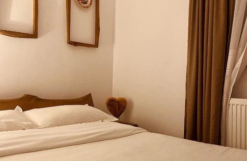 Borsa Chalet De Esquí | Cabana Elena