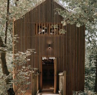 Vernay Casa | Cabane de la Saône by Lyon Country House