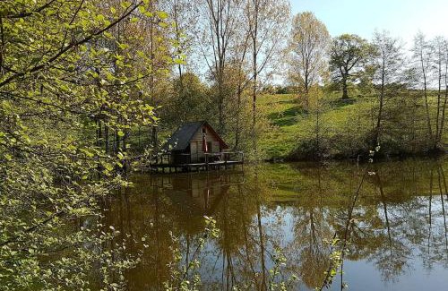 Saint-Didier-sur-Arroux Chalet De Esquí | Cabane sur Pilotis - Les Demoiselles
