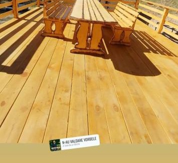 Oestii Paminteni Otro | Cabanele lui Sem