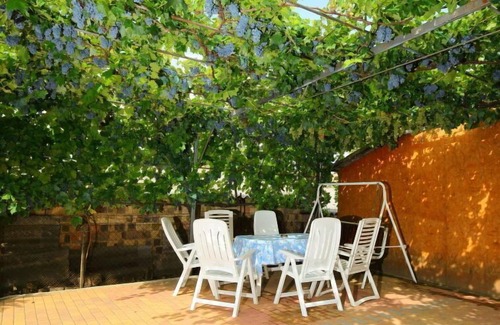 Balatonszemes Apartamento | Cabernet by Interhome