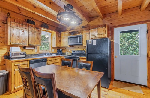 Stanardsville Cabina | Cabin #11 - 3 Bears | 3 Bed, 2 Bath