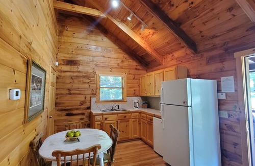 Galax Apartamento | Cabin 299 - Along the Way