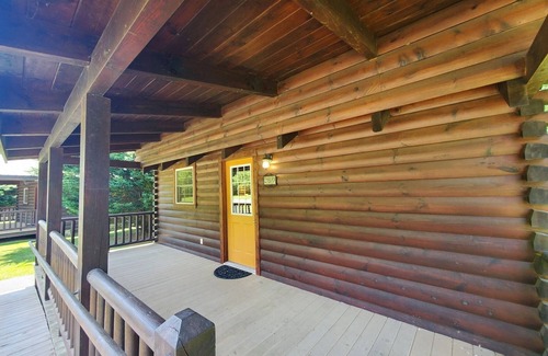 Galax Apartamento | Cabin 299 - Along the Way