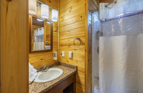Dickerson Run Cabina | Cabin 3 - Everything you need in this Cabin for a great weekend.