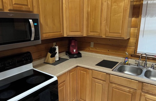 Clear Creek Cabina | {CABIN #3 of 4} "THE RELAXATION"... YOUR HOME AWAY FROM HOME...