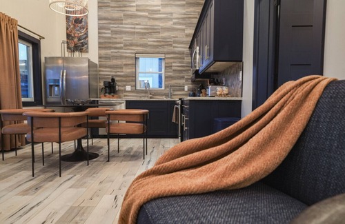Timberline Cabina | Cabin 7 One Bed Modern Luxury w Hot Tub