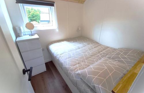 Llwyngwril Chalet De Esquí | CABIN 8 Pet friendly Family glamping Seaview