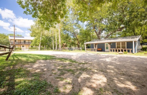 Burnet Cabina | Cabin 8 - Two bedrooms located near the RV park and Condos