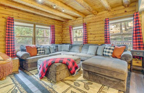Crestline Casa | Cabin about 1 Mi to Lake Gregory and Hiking!