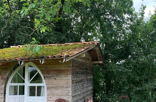 Lissac-et-Mouret Cabina | Cabin and tent set for outdoor family living
