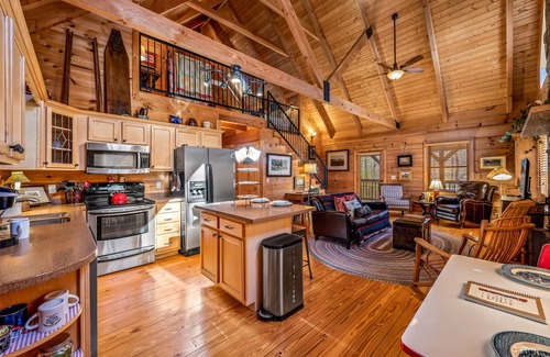 Walland Cabina | Cabin at Moss Ridge / Quiet Privacy