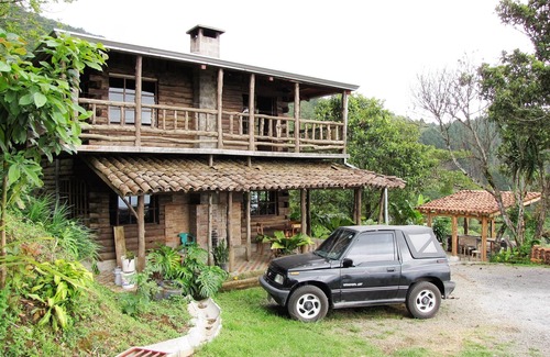 Santa Ana Casa | Cabin at the mountain, with chimney. 20 min from the airport and city