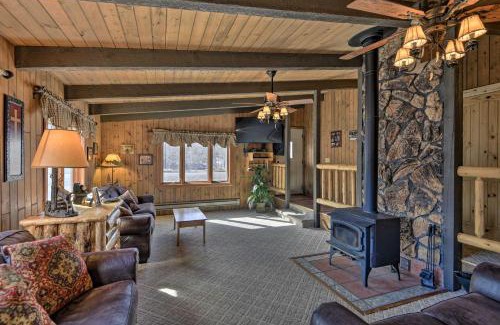 Ponderosa Pines Casa | Cabin by Rio Grande - 19 Mi to Wolf Creek!