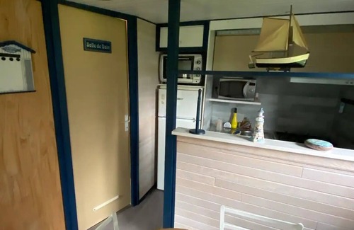 Grandcamp-Maisy Chalet De Esquí | Cabin + caravan