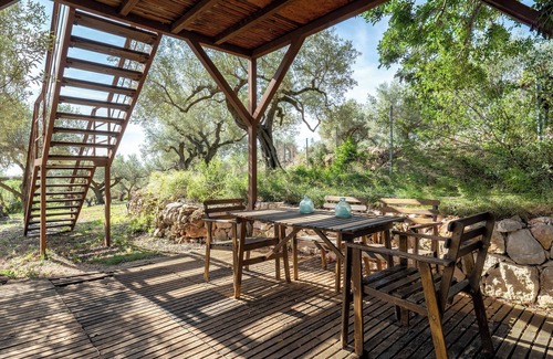 Camarles Cabina | Cabaña 'Casa Arbol ' con vistas al mar, piscina compartida y Wi-Fi