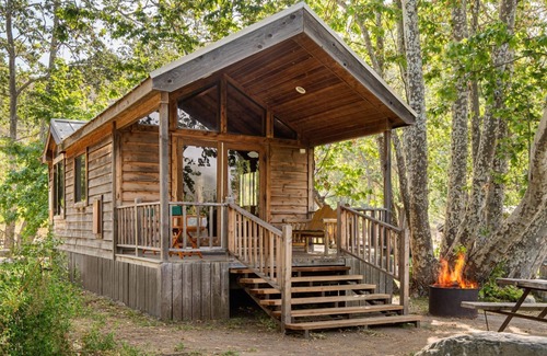 Goleta Cabina | Cabin | Creekside + Firepit | No Hidden Fees