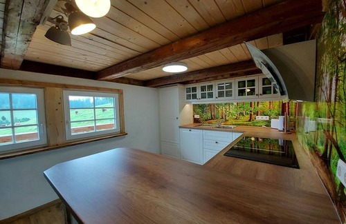 Breitnau Cabina | Camarote 'Ferienhütte Biobetrieb Lippenhof' con terraza y balcón privados