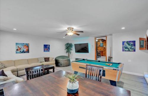 Long Pond Casa | Cabin in Long Pond Gameroom Pool Table
