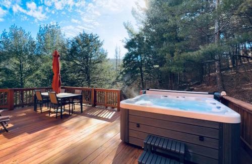 Lost River Casa | Cabin in Lost City WV with Hot Tub and Pet Friendly