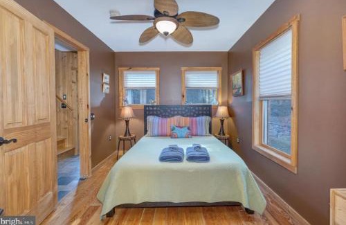 Lost River Casa | Cabin in Lost City WV with Hot Tub and Pet Friendly