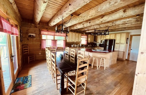 Nebo Cabina | Cabaña en Blue Ridge, 10% de descuento para grupos militares y cristianos