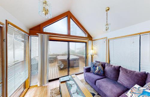Brookings Casa | Cabin in the Clouds