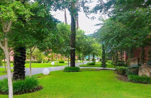 La Laguna Cabina | Cabin in the Middle of the Forest and Lake - Pool