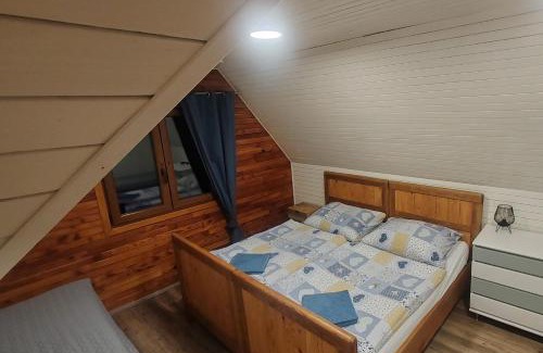 Mlynceky Chalet De Esquí | Cabin near forest