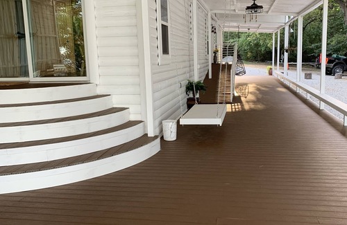 Azle Casa | Cabin on the Lake