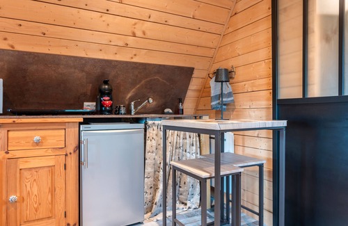 Granges-Aumontzey Cabina | Cabin 'The Squirrel' with Private Terrace