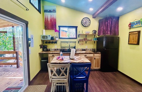 Supply Cabina | Cabin Tortuga: a Hidden Oasis!