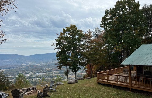 Dunlap Cabina | Cabin with beautiful mountain and valley views