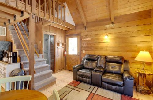 Okeechobee Casa | Cabin with Boat Launch and Pool Access in Okeechobee