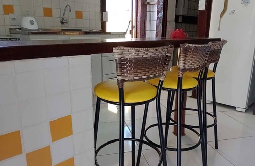 Porto Seguro Cabina | Cabin with kitchen: 500 meters from the beach. With parking and barbecue.