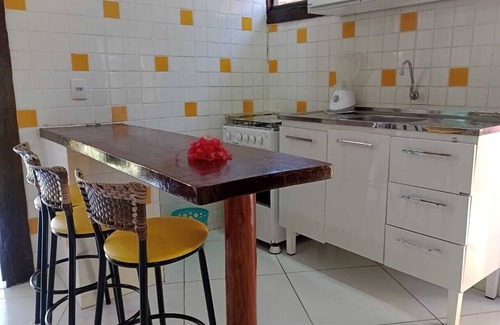 Porto Seguro Cabina | Cabin with kitchen: 500 meters from the beach. With parking and barbecue.