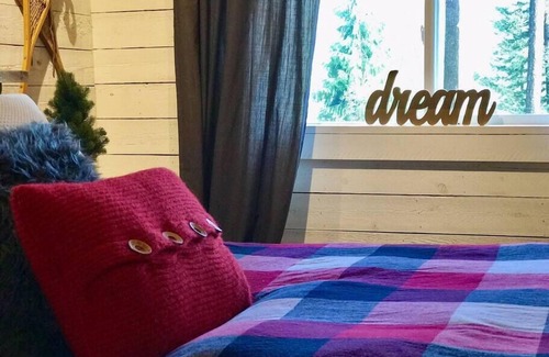 Vernon Cabina | Cabin with own Hot Tub/Self-contained! $165/night!