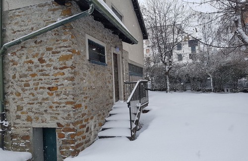 Aprica Cabina | Cabaña con jardín privado accesible "esquís en"