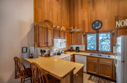 Mammoth Lakes Cabina | Mountain Feel 2 habitaciones y 2 baños cerca de Eagle Lifts
