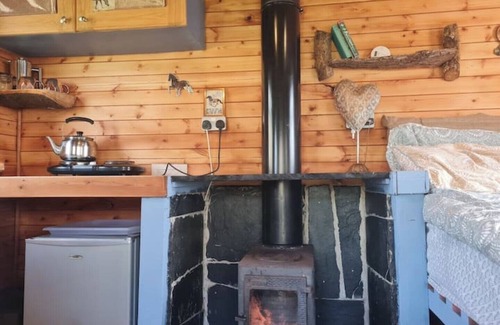 Hewelsfield Cabina | Cabin, Wye Valley, Forest of Dean, Tintern