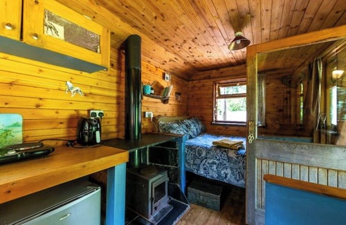 Hewelsfield Cabina | Cabin, Wye Valley, Forest of Dean, Tintern