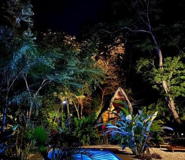 Tamarindo Otro | Cabinas de Lou Eco Lodge TAMARINDO