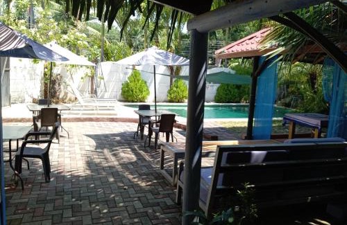 Dominical Casa | Cabinas la Antorcha